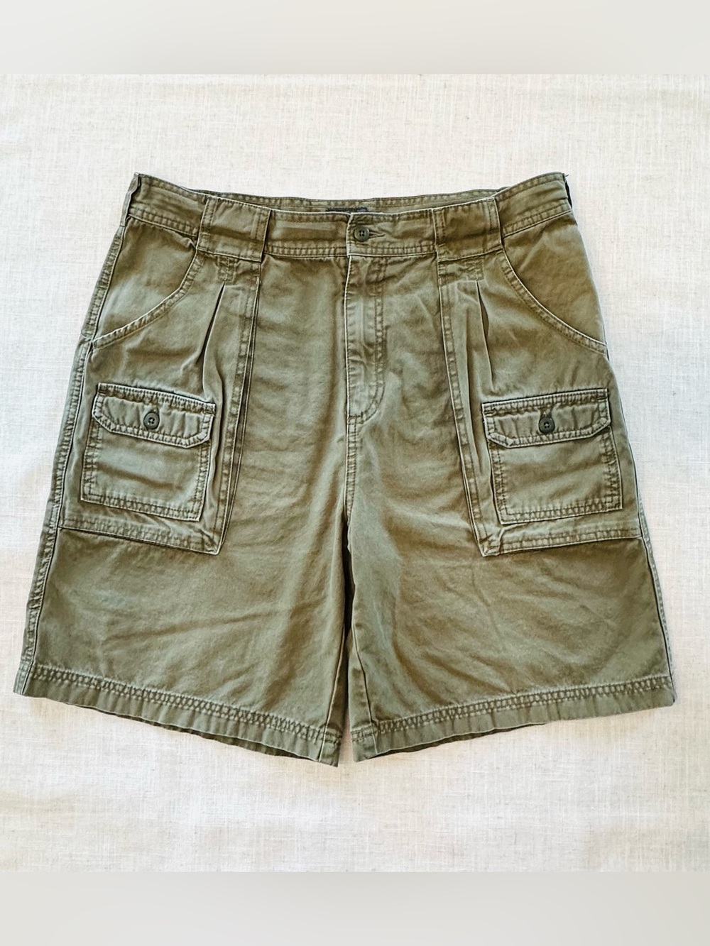 Cabela's Olive Green Cargo Shorts Men’s 34 Outdoor Utility Hiking Cotton